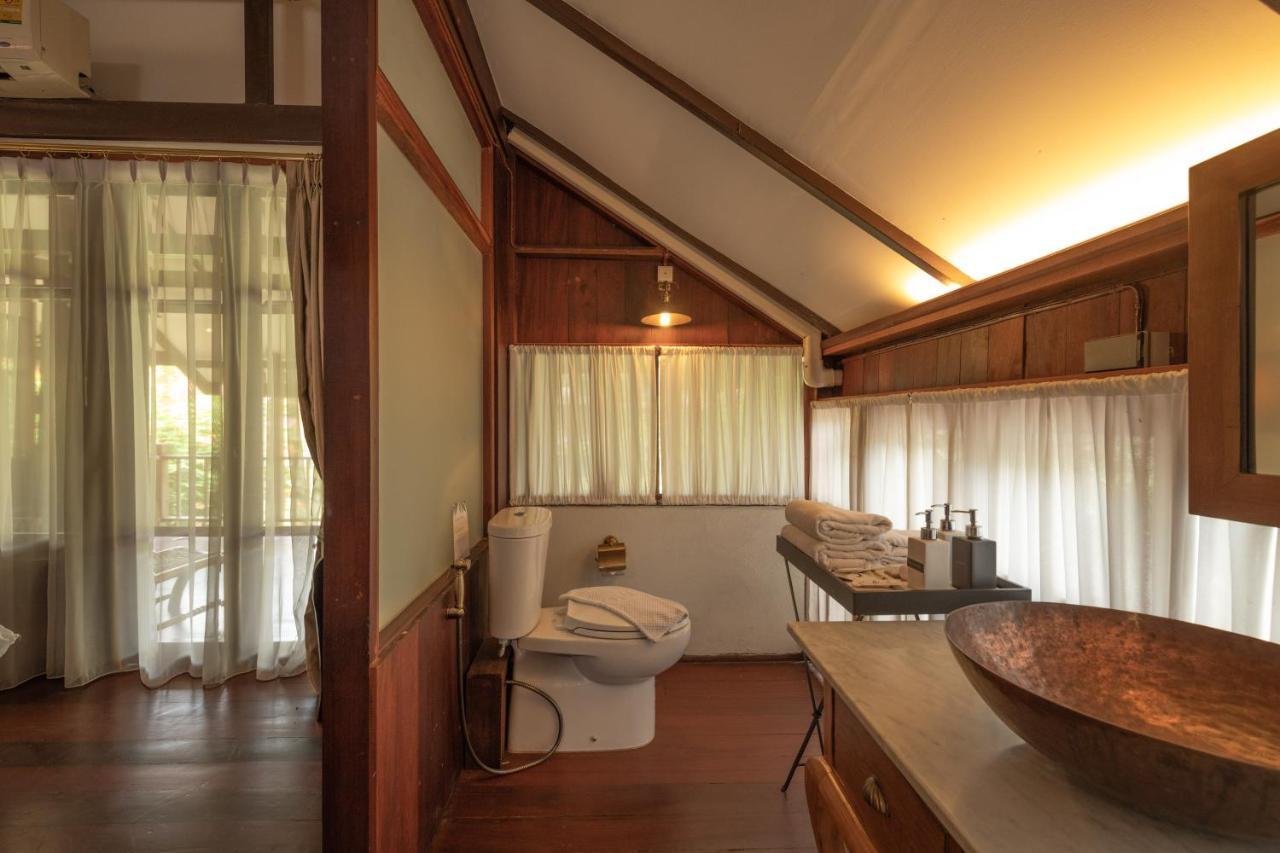 Chompor Lanna Hotel Чиангмай Экстерьер фото