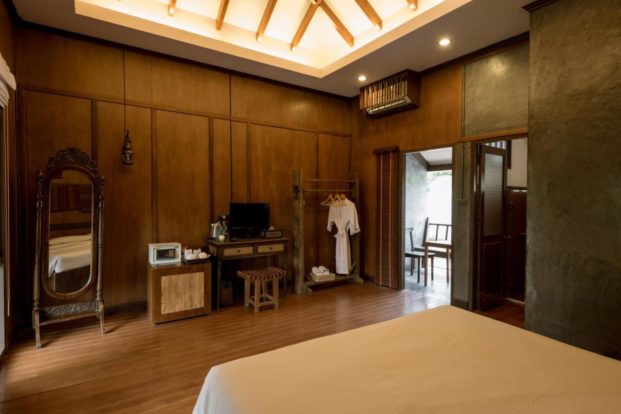 Chompor Lanna Hotel Чиангмай Экстерьер фото