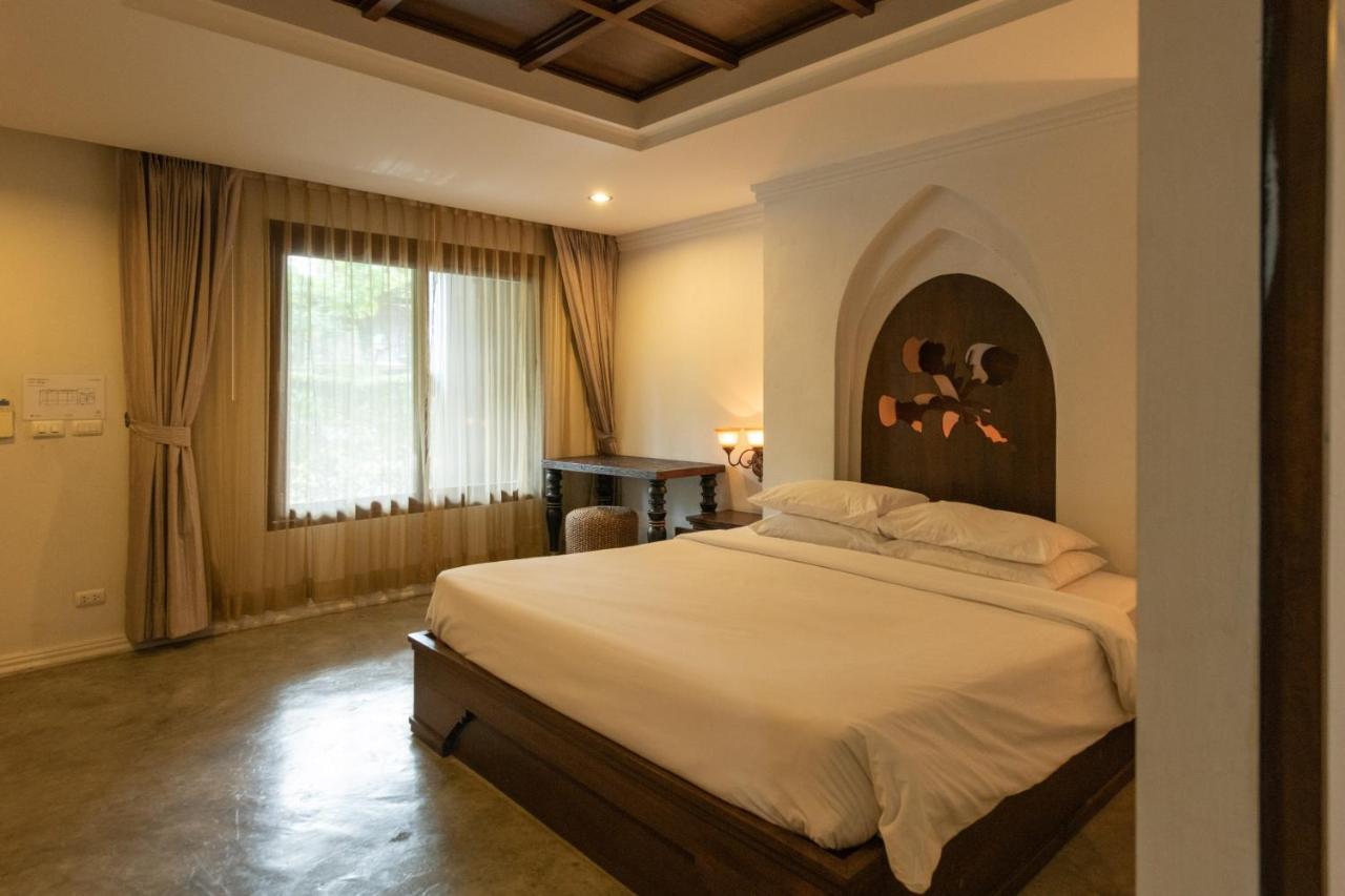 Chompor Lanna Hotel Чиангмай Экстерьер фото