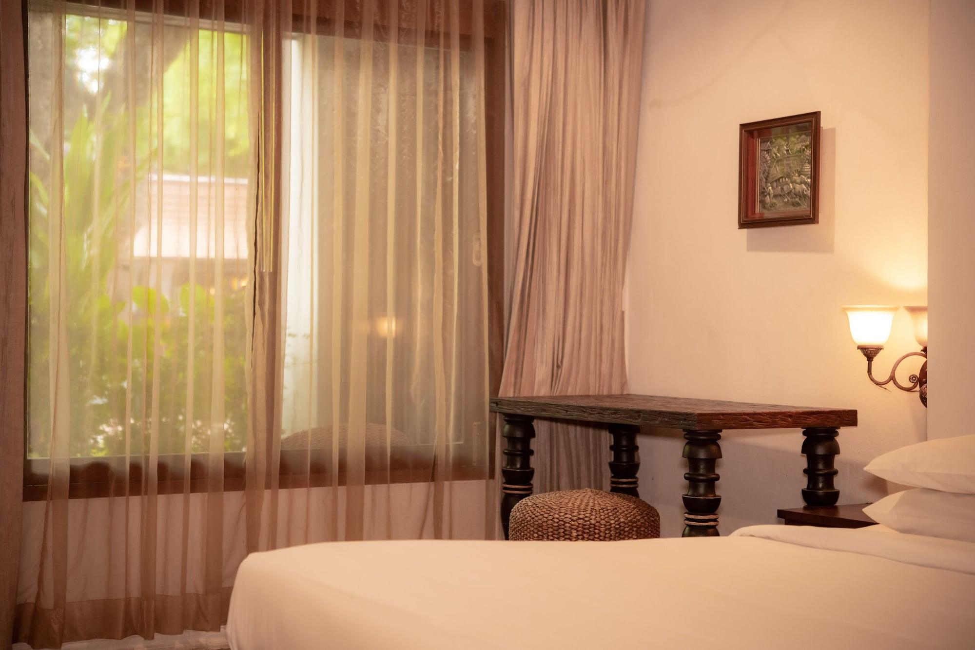 Chompor Lanna Hotel Чиангмай Экстерьер фото