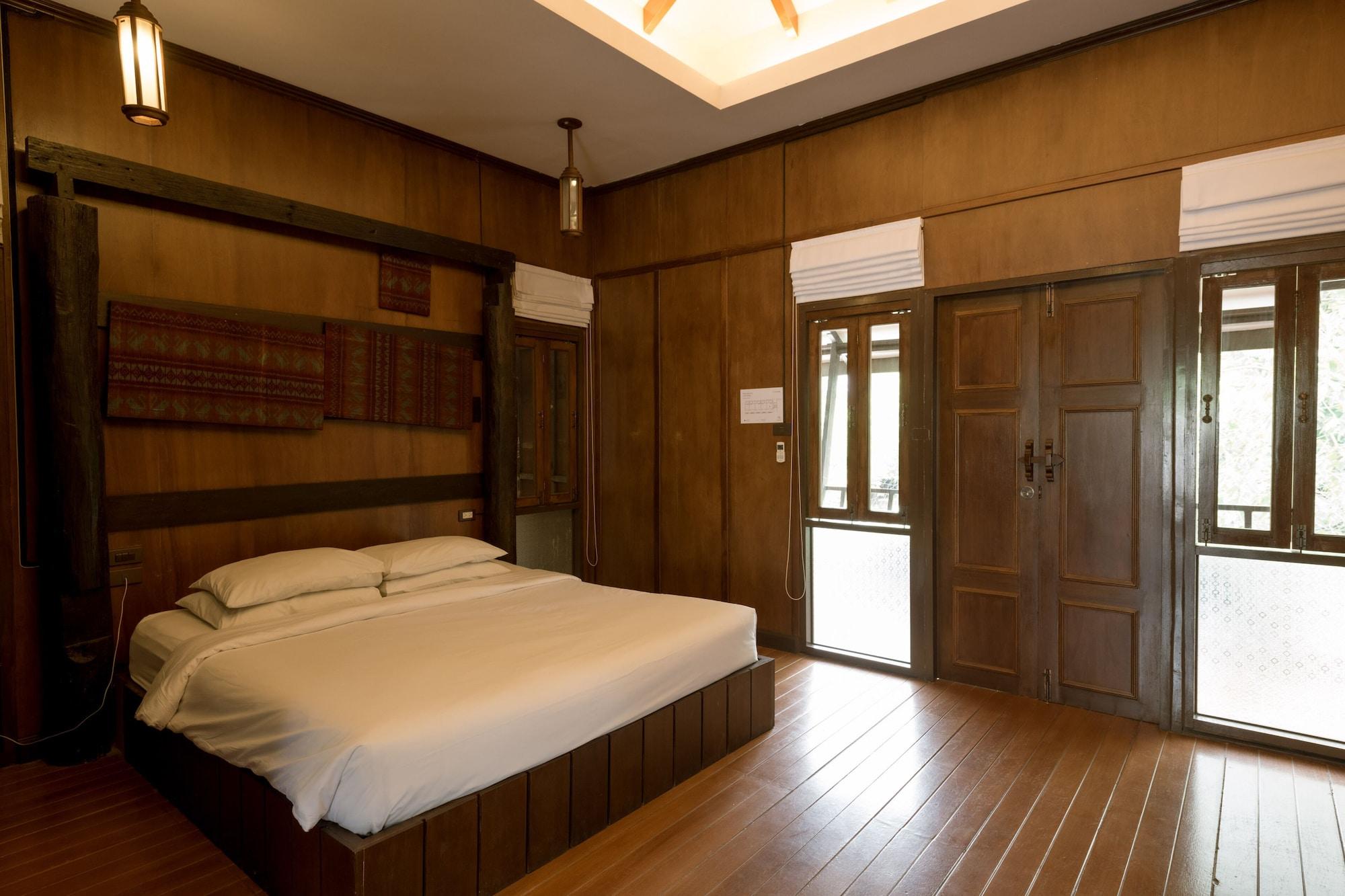 Chompor Lanna Hotel Чиангмай Экстерьер фото
